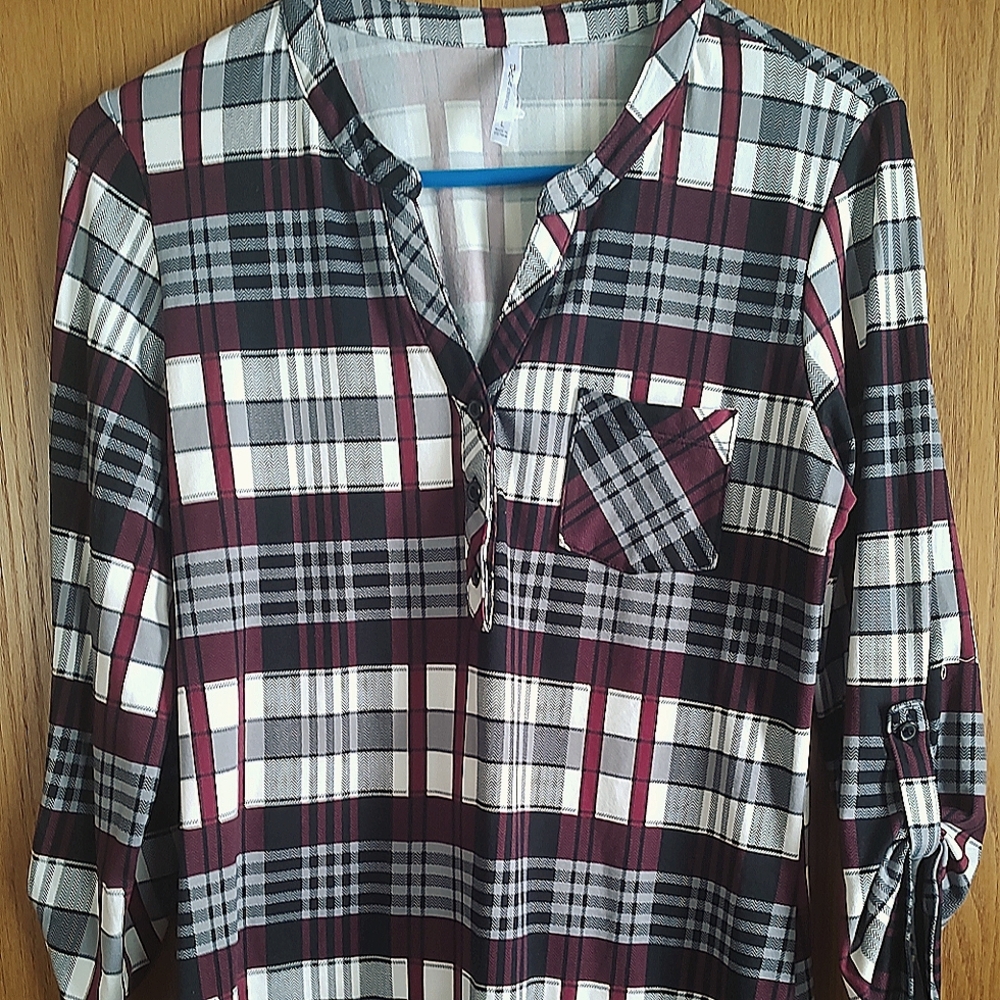 Women's pullover blouse.